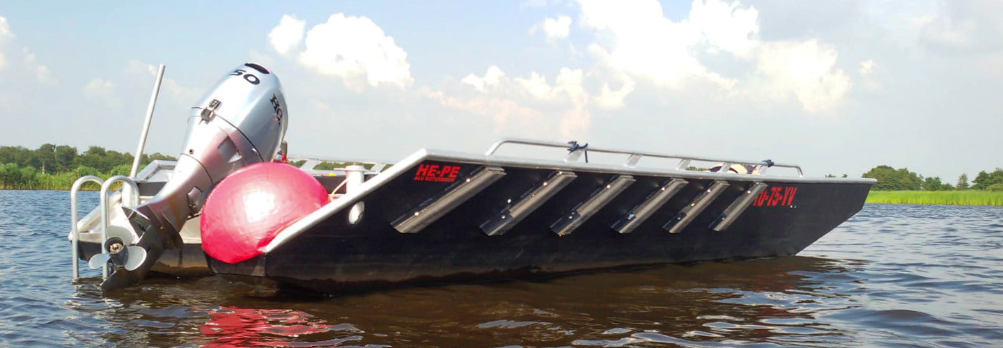 Petter botenbouw aluminium platbodem werkboot.